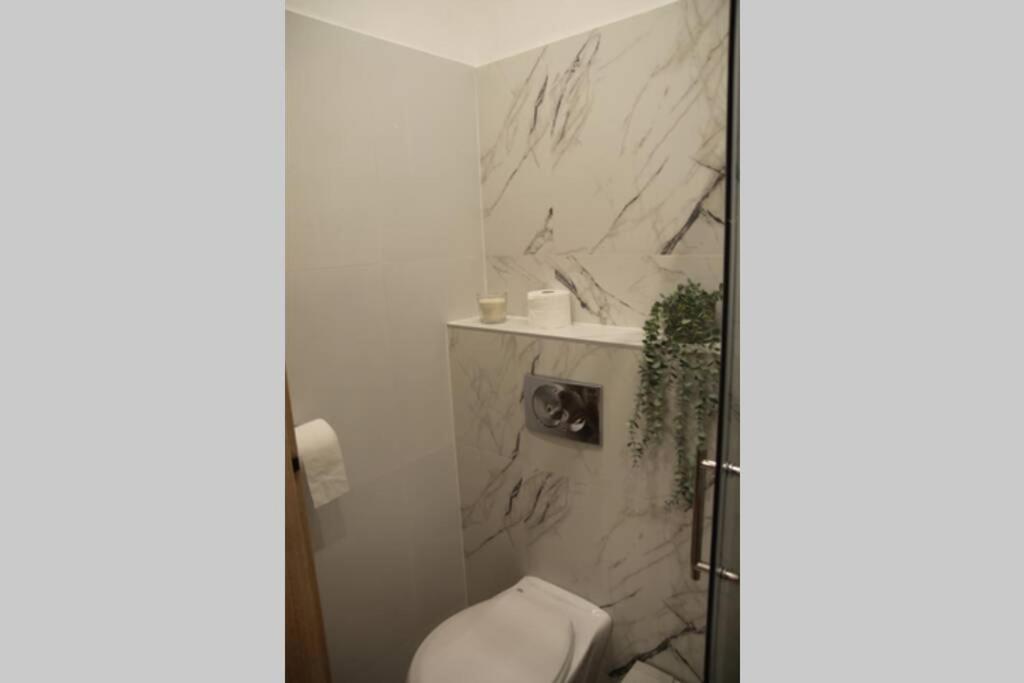 Rp2 Apartment บูดาเปสต์ ภายนอก รูปภาพ